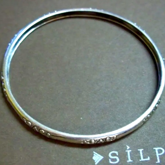 Silpada Vintage Sterling Silver Embossed “XOXO” Willow Bangle Bracelet - Picture 6 of 7